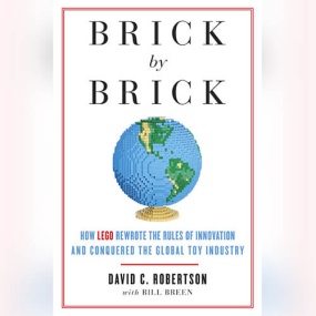 乐高 – Brick by Brick: How LEGO Rewrote the Rules of Innovation and Conquered the Global Toy Industry by David C. Robertson